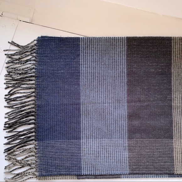 Lord & Taylor Accessories - Men’s wool scarf, Lord & Taylor, new